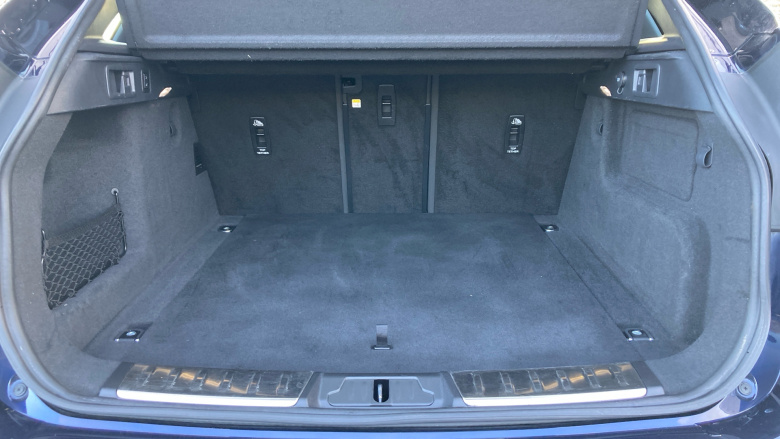 Jaguar F-Pace 2.0 D200 SE 5dr Auto AWD Diesel Estate